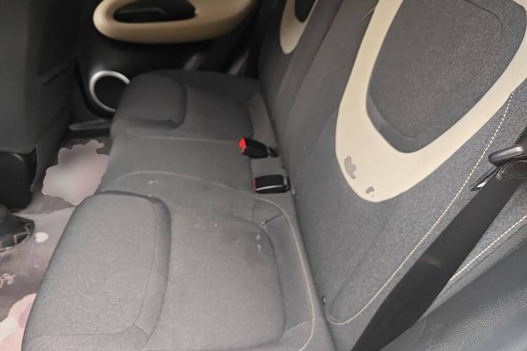 Used Wuling Bingo 2023 333 km Fast-Share Version Left Rear Seat