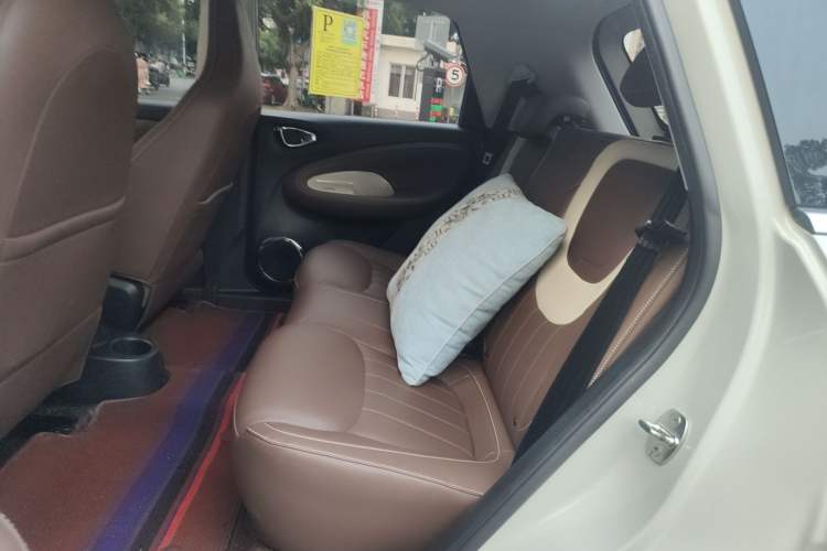 Used Wuling Bingo 2023 333 km Lingxi Connected Version Left Rear Seat