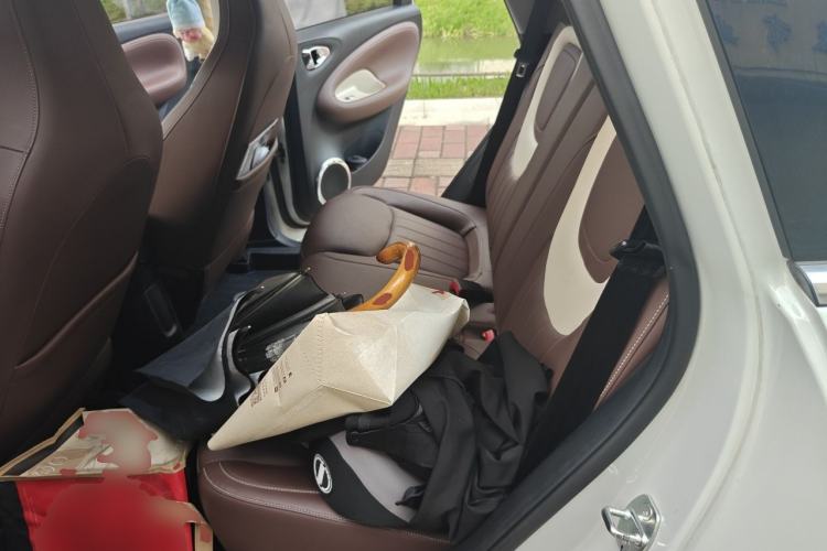 Used Wuling Bingo 2023 333 km Lingxi Connected+ Version Left Rear Seat
