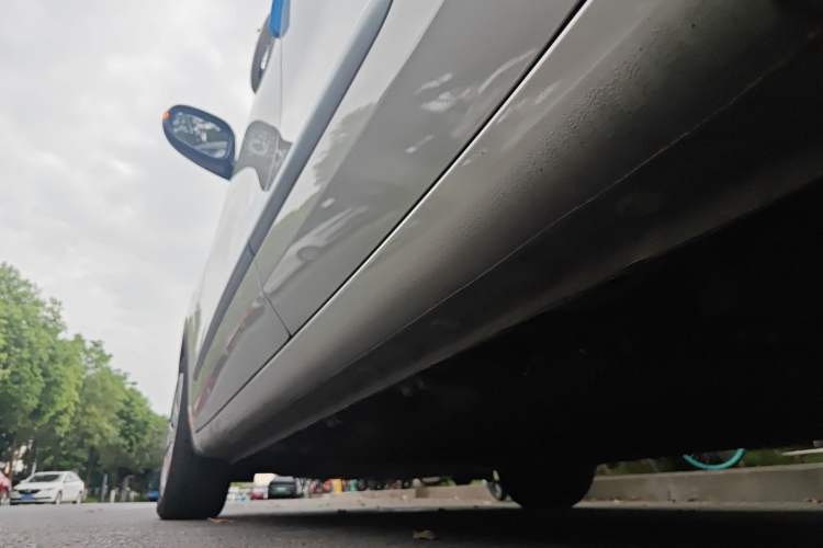 Used Wuling Bingo 2023 333 km Fast-Share Version Left Side Sill
