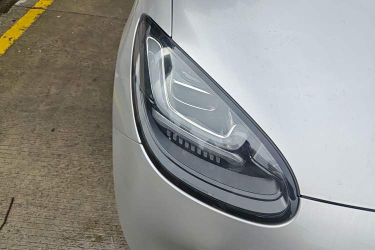 Used Wuling Bingo 2023 333 km Lingxi Connected+ Version Right Front Headlight