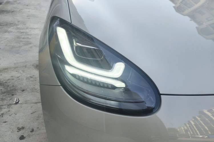 Used Wuling Bingo 2023 333km Enjoy+ Version Right Front Headlight