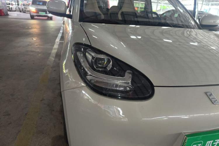 Used Wuling Bingo 2023 333 km Fast-Share Version Right Front Headlight