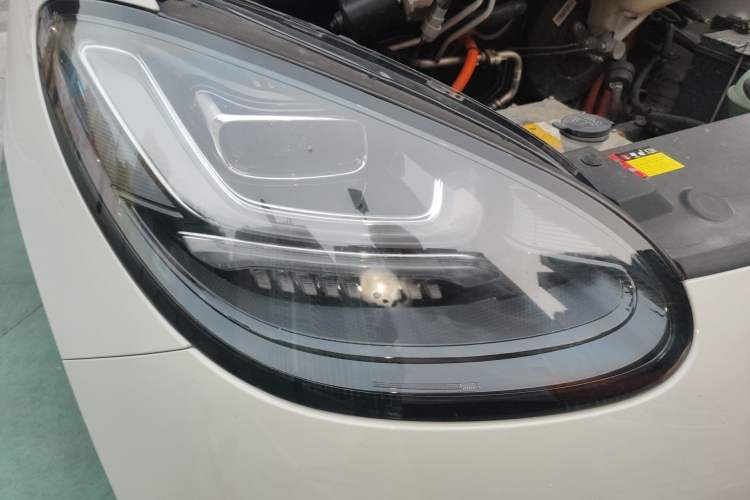 Used Wuling Bingo 2023 333 km Lingxi Connected Version Right Front Headlight