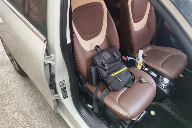 Used Wuling Bingo 2023 333 km Lingxi Connected+ Version Right Front Seat