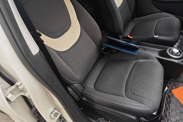Used Wuling Bingo 2023 333 km Fast-Share Version Right Front Seat