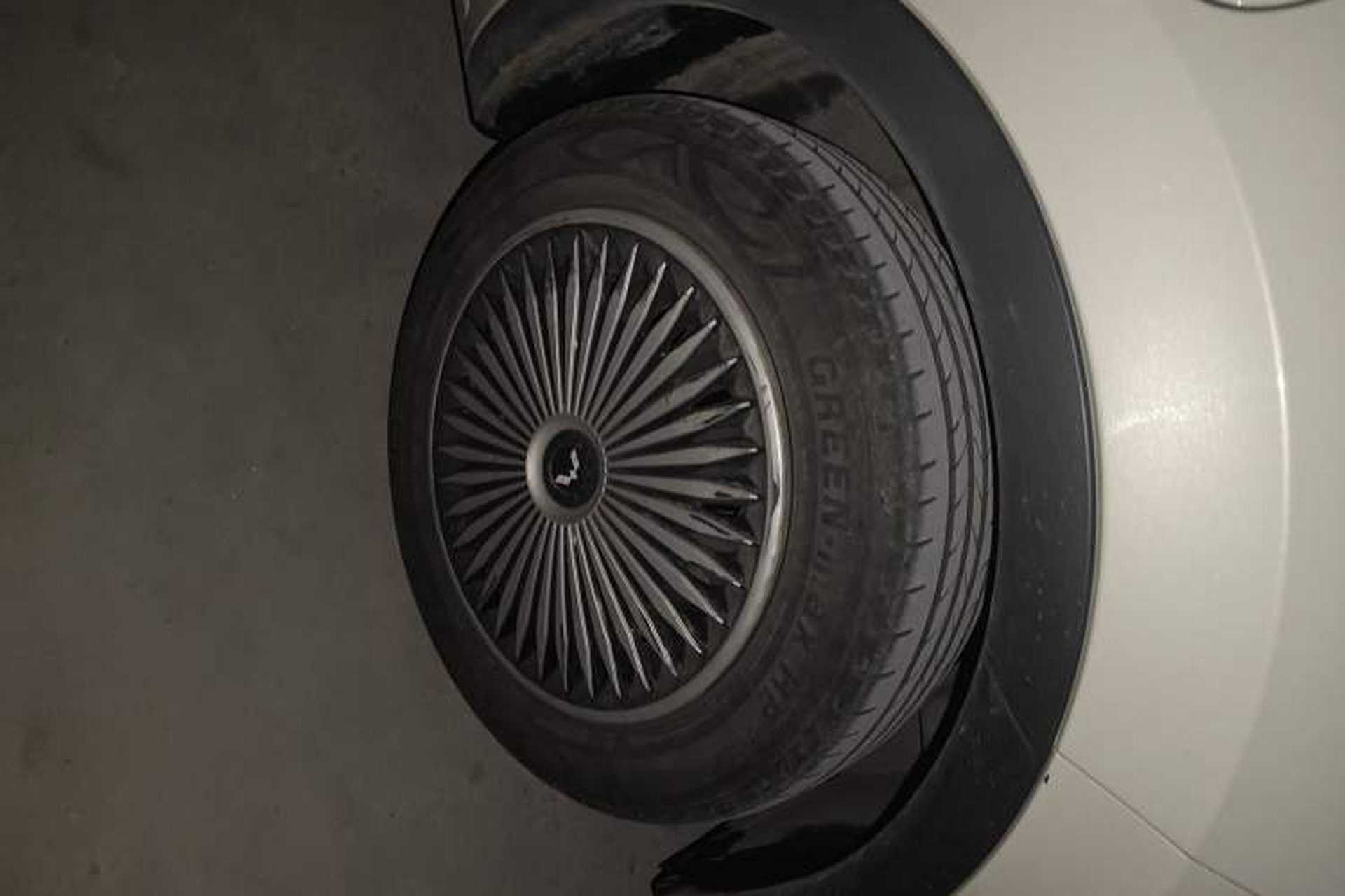 Used Wuling Bingo 2023 203km Comfort Edition Right Front Wheel Hub