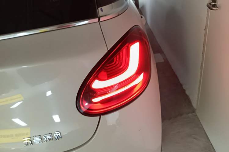 Used Wuling Bingo 2023 410 km Lingxi Deluxe Edition Right Rear Taillight