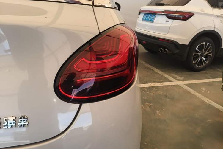 Used Wuling Bingo 2023 333 km Enjoyment Version Right Rear Taillight