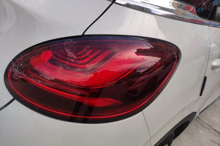 Used Wuling Bingo 2023 333 km Fast-Share Version Right Rear Taillight