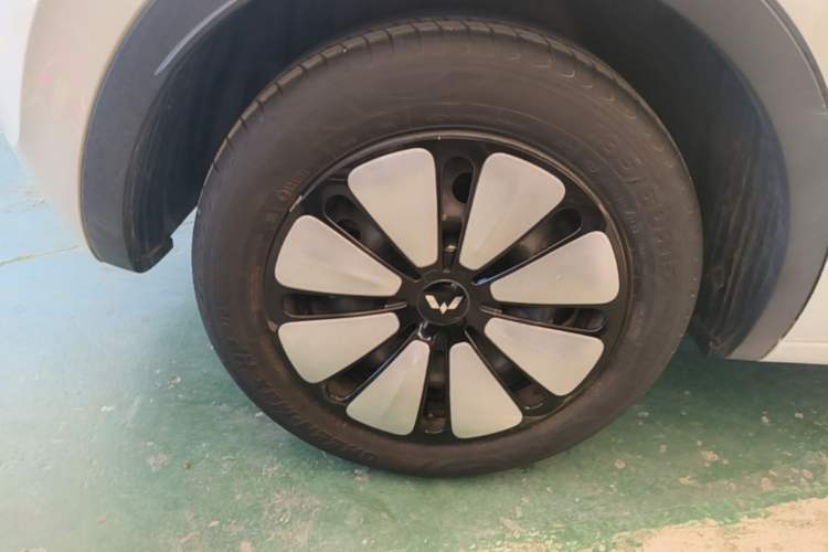 Used Wuling Bingo 2023 333 km Enjoyment Version Right Rear Wheel Hub