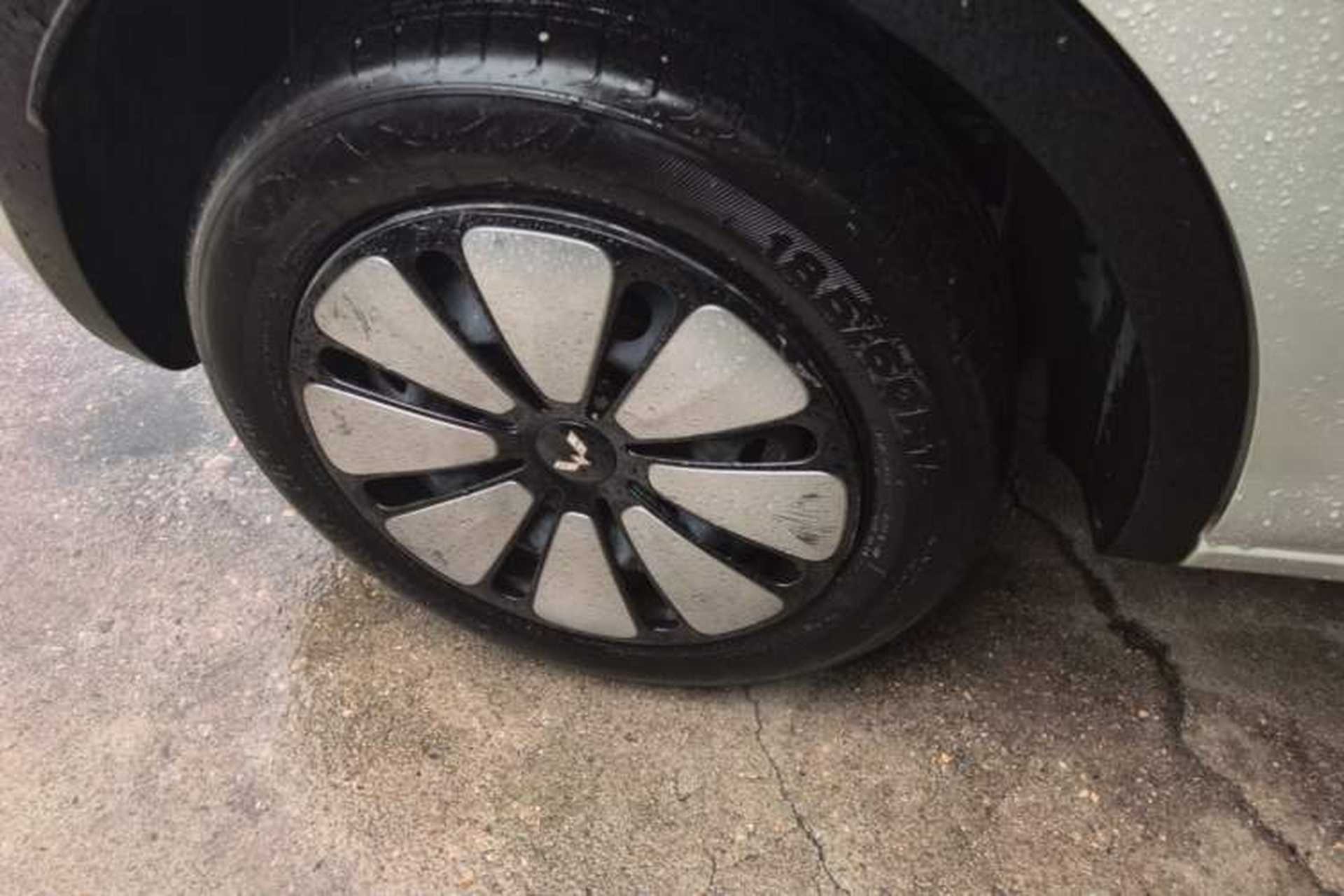 Used Wuling Bingo 2023 410 km Lingxi Deluxe Edition Right Rear Wheel Hub