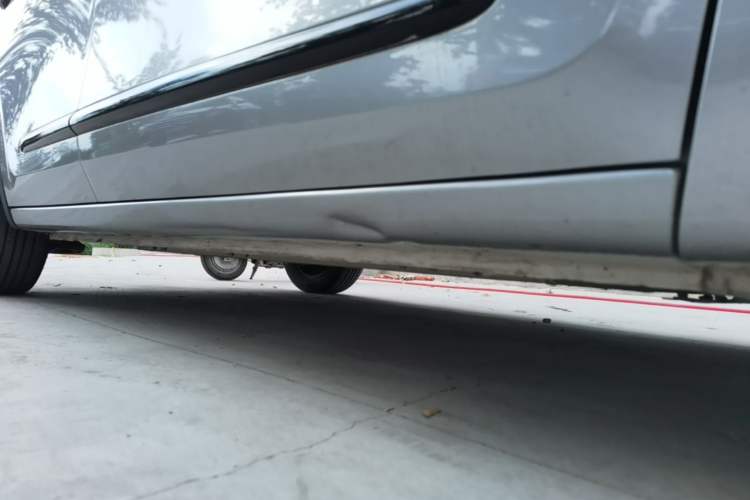 Used Wuling Bingo 2023 333 km Enjoyment Version Right Side Sill
