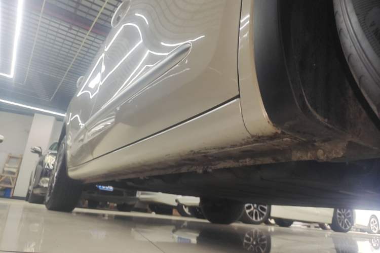 Used Wuling Bingo 2023 333 km Fast-Share Version Right Side Sill