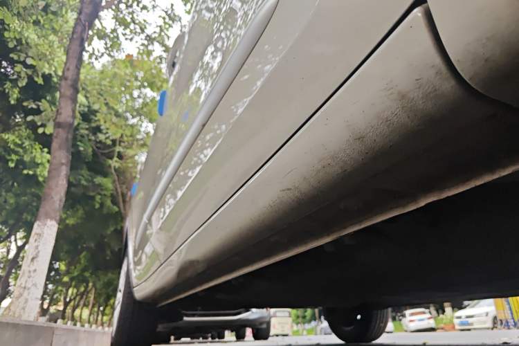 Used Wuling Bingo 2023 333 km Fast-Share Version Right Side Sill