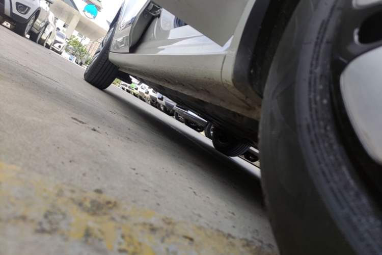 Used Wuling Bingo 2023 333 km Fast-Share Version Right Side Sill