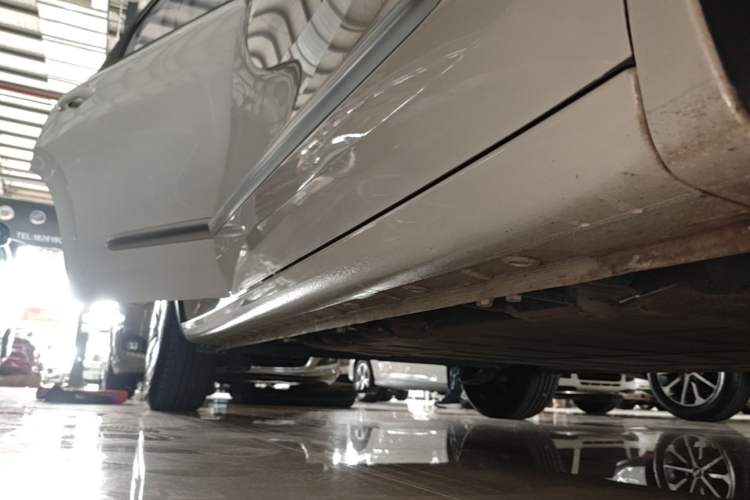 Used Wuling Bingo 2023 333 km Fast-Share Version Right Side Sill