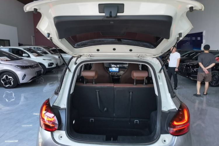 Used Wuling Bingo 2023 333 km Enjoyment Version Trunk