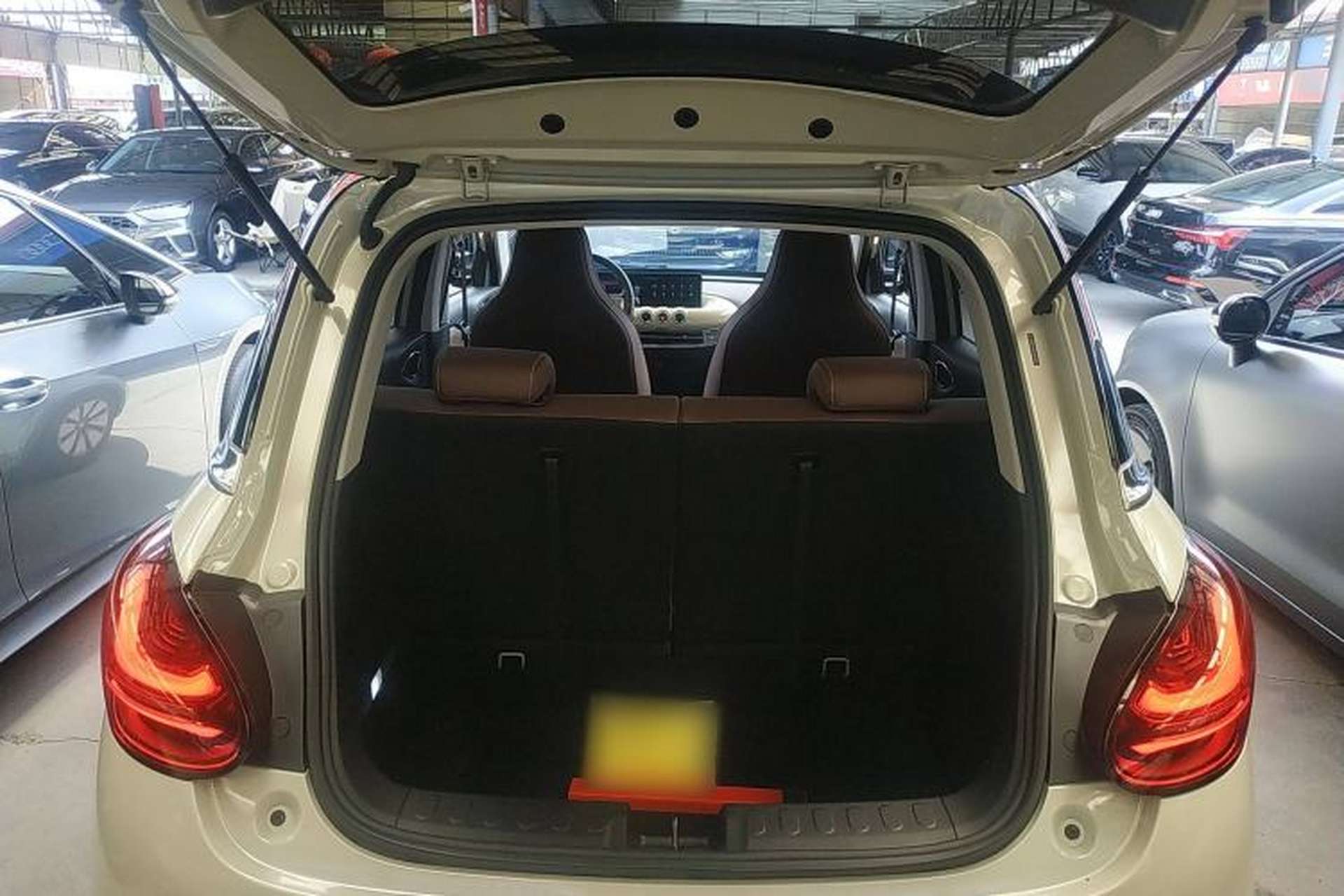 Used Wuling Bingo 2023 333 km Lingxi Connected+ Version Trunk
