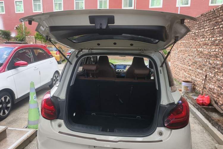 Used Wuling Bingo 2023 333 km Lingxi Connected+ Version Trunk