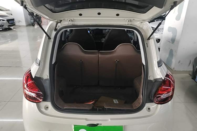 Used Wuling Bingo 2023 333 km Fast-Share Version Trunk