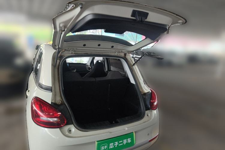 Used Wuling Bingo 2023 333 km Fast-Share Version Trunk