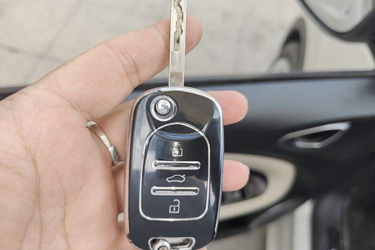Used Wuling Bingo 2023 203km Light Edition Vehicle Key