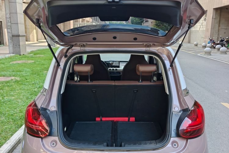 Used Wuling Bingo 2023 333 km Enjoyment Version Trunk