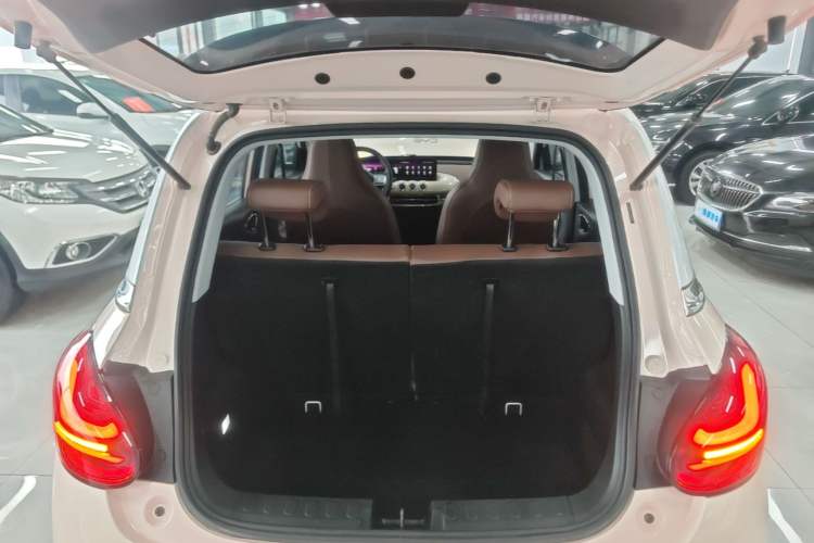 Used Wuling Bingo 2023 410 km Lingxi Deluxe Edition Trunk