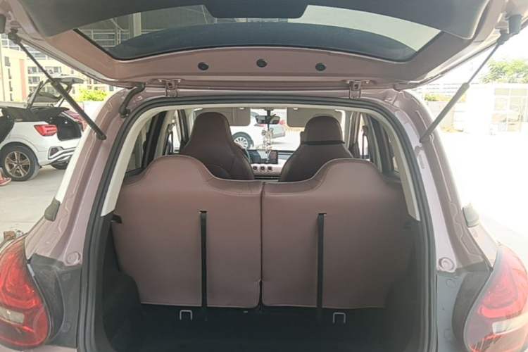 Used Wuling Bingo 2023 203km Light Edition Trunk