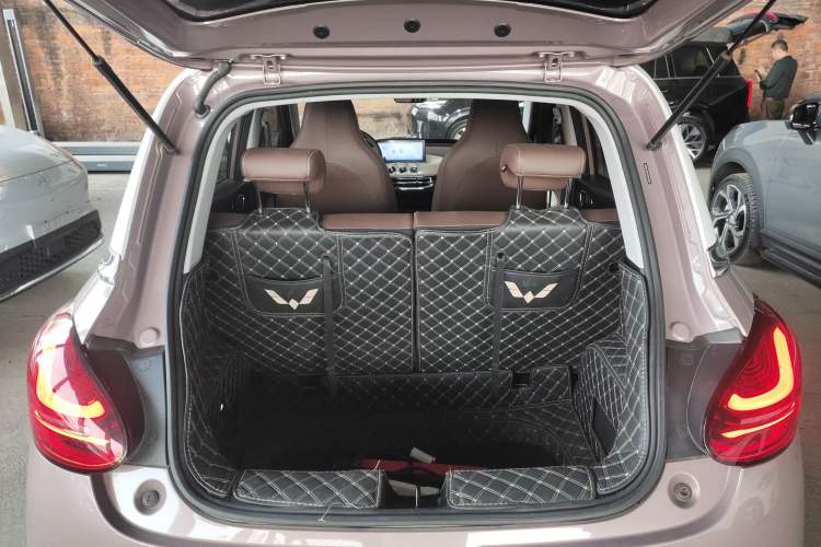 Used Wuling Bingo 2023 203km Comfort Edition Trunk
