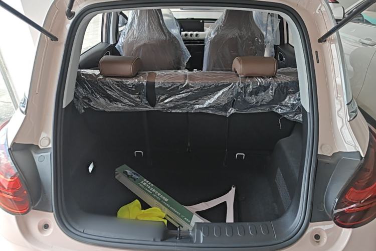Used Wuling Bingo 2023 410 km Lingxi Deluxe Edition Trunk
