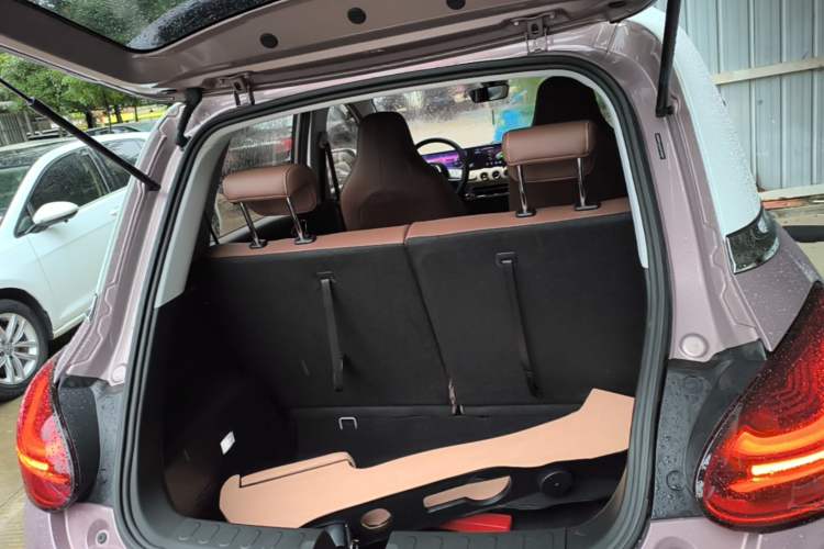 Used Wuling Bingo 2023 333 km Lingxi Connected+ Version Trunk