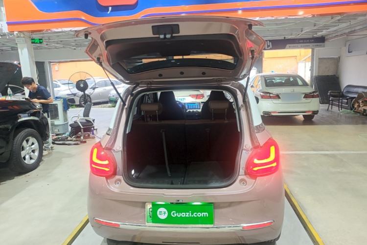 Used Wuling Bingo 2023 333 km Enjoyment Version Trunk