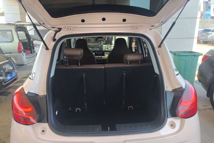Used Wuling Bingo 2023 410 km Lingxi Deluxe Edition Trunk