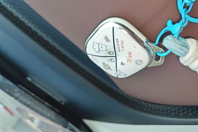 Used Wuling Bingo 2023 333 km Lingxi Connected Version Vehicle Key
