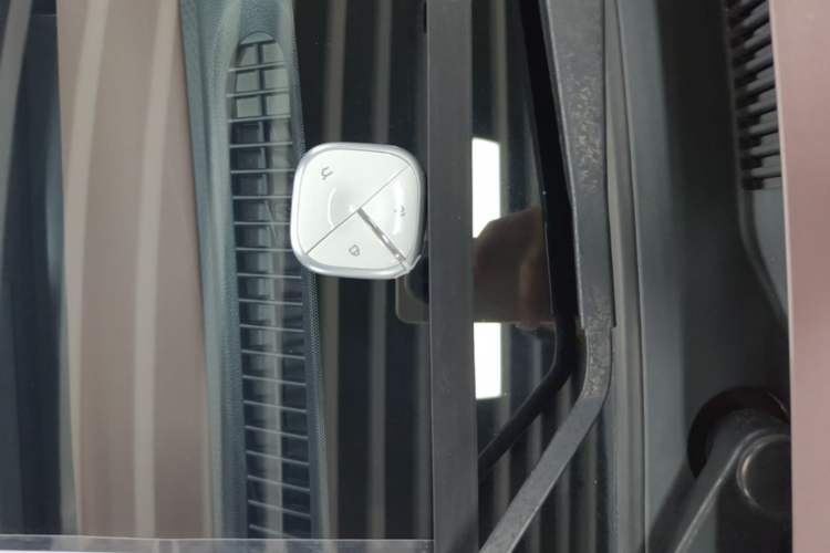 Used Wuling Bingo 2023 333 km Lingxi Connected Version Vehicle Key