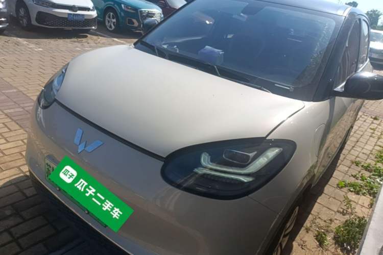 Used Wuling Bingo 2023 410 km Lingxi Deluxe Edition Guazi used car, China used car export, Used car for sale, Used  cars, Cheapest cars for sale