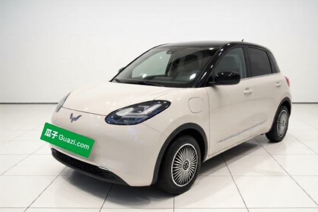 Używany Wuling Bingo 2023 333 km Lingxi Connected+ Version