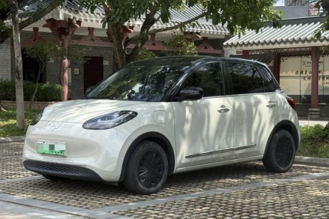 Used Wuling Bingo 2023 333 km Lingxi Connected+ Version