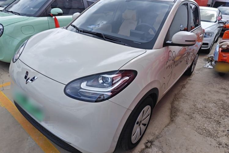 Used Wuling Bingo 2023 203km Light Edition Guazi used car, China used car export, Used car for sale, Used Wuling cars, Cheapest cars for sale, Electric vehicle, New energy car