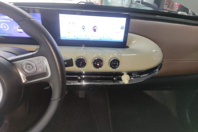 Used Wuling Bingo 2023 333 km Enjoyment Version Audio And AC Panel