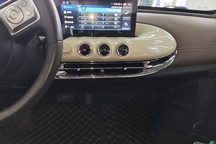 Used Wuling Bingo 2023 203km Comfort Edition Audio And AC Panel
