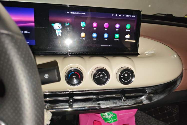 Used Wuling Bingo 2023 410 km Lingxi Deluxe Edition Audio And AC Panel