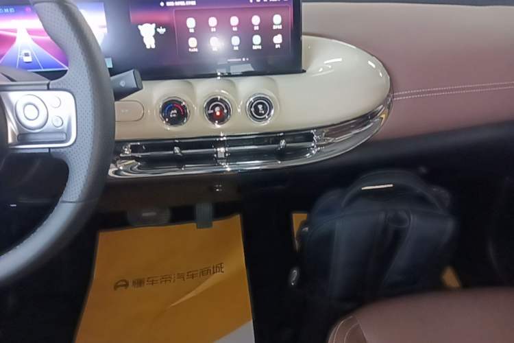 Used Wuling Bingo 2023 333 km Lingxi Connected+ Version Audio And AC Panel