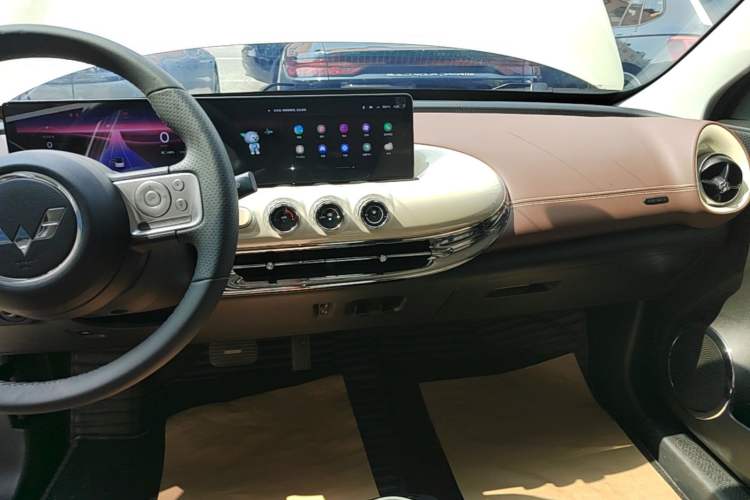 Used Wuling Bingo 2023 410 km Lingxi Deluxe Edition Audio And AC Panel