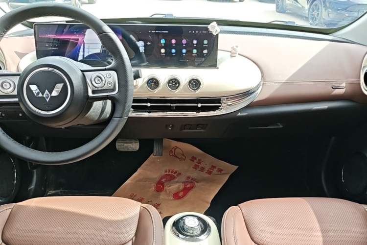Used Wuling Bingo 2023 410 km Lingxi Deluxe Edition Audio And AC Panel