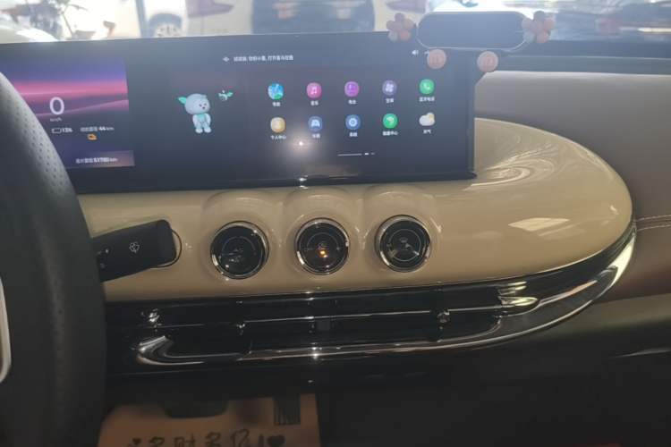 Used Wuling Bingo 2023 333 km Lingxi Connected+ Version Audio And AC Panel