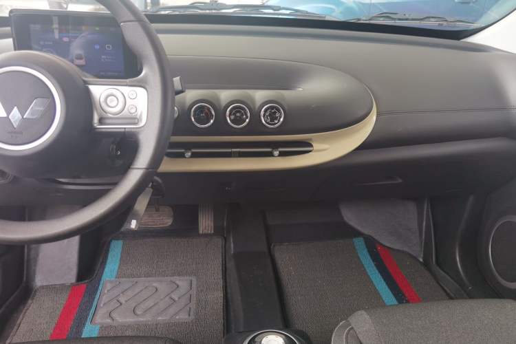Used Wuling Bingo 2023 203km Light Edition Audio And AC Panel
