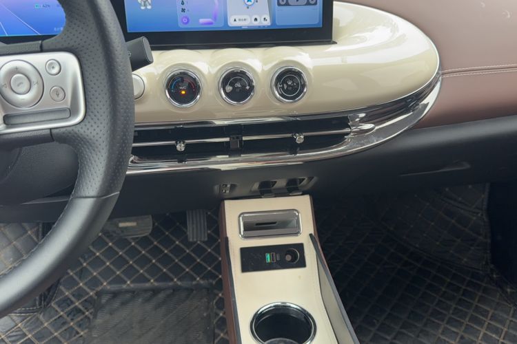 Used Wuling Bingo 2023 333 km Lingxi Connected+ Version Audio And AC Panel
